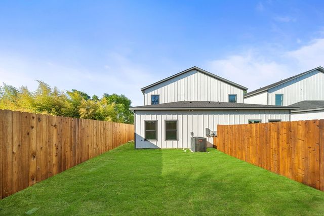 1628 Bessie Street, Fort Worth, TX 76104