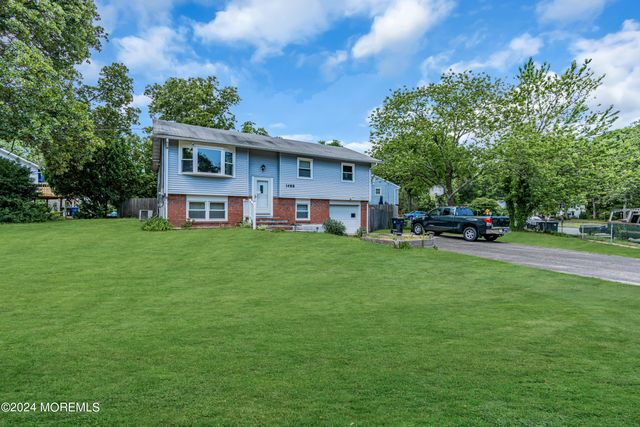 1488 Colorado Drive, Toms River, NJ 08753