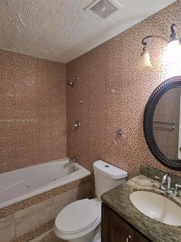 1430 SW 85th Terrace 1430, Pembroke Pines, FL 33025