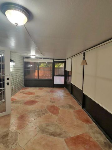 1430 SW 85th Terrace 1430, Pembroke Pines, FL 33025