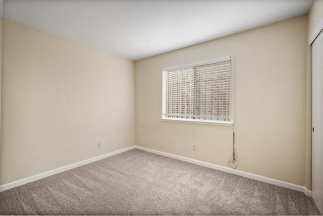 2403 Burgundy Dr, Livingston, CA 95334