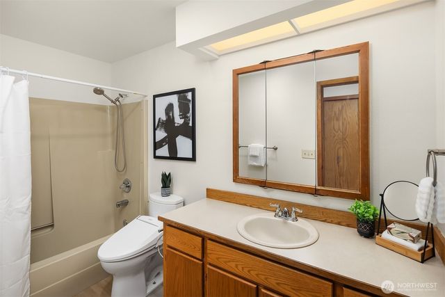 10622 184th Avenue NE, Redmond, WA 98052