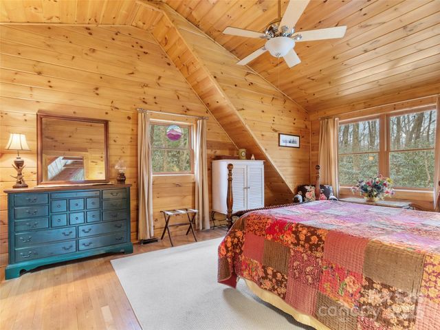 741 S Toe River Road, Burnsville, NC 28714