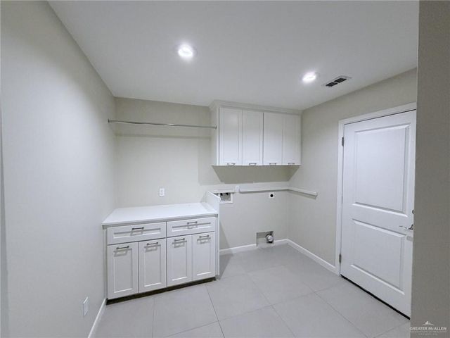 13904 N 40th Street, Edinburg, TX 78541