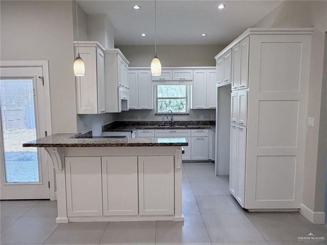 13904 N 40th Street, Edinburg, TX 78541