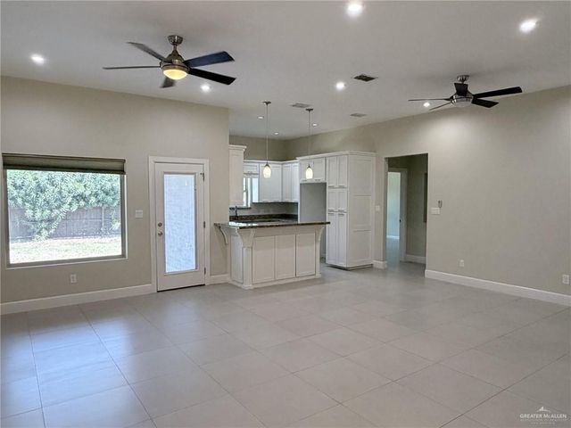 13904 N 40th Street, Edinburg, TX 78541