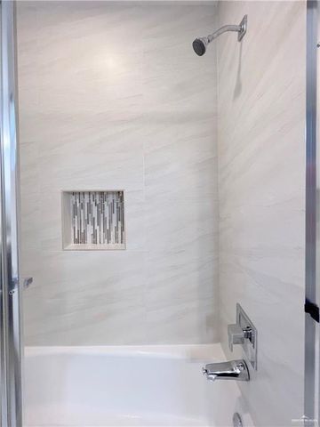 13904 N 40th Street, Edinburg, TX 78541