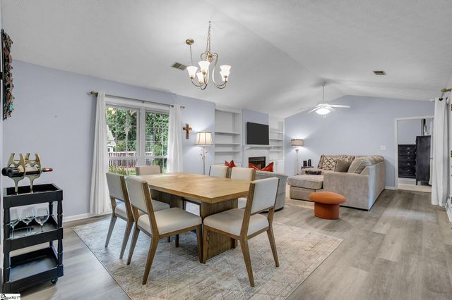 75 Forest Lake Drive, Simpsonville, SC 29681