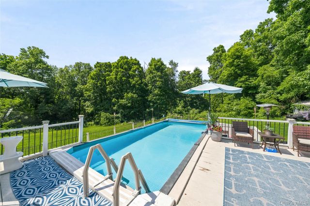 2084 State Route 94, Salisbury Mills, NY 12577