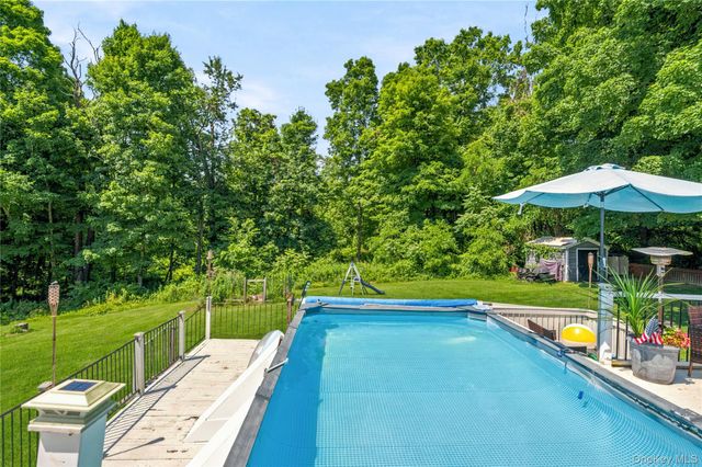 2084 State Route 94, Salisbury Mills, NY 12577