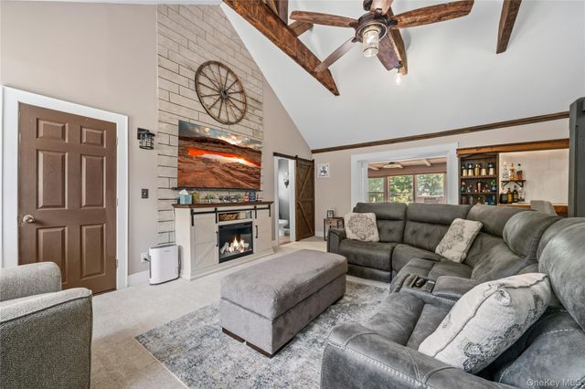 2084 State Route 94, Salisbury Mills, NY 12577