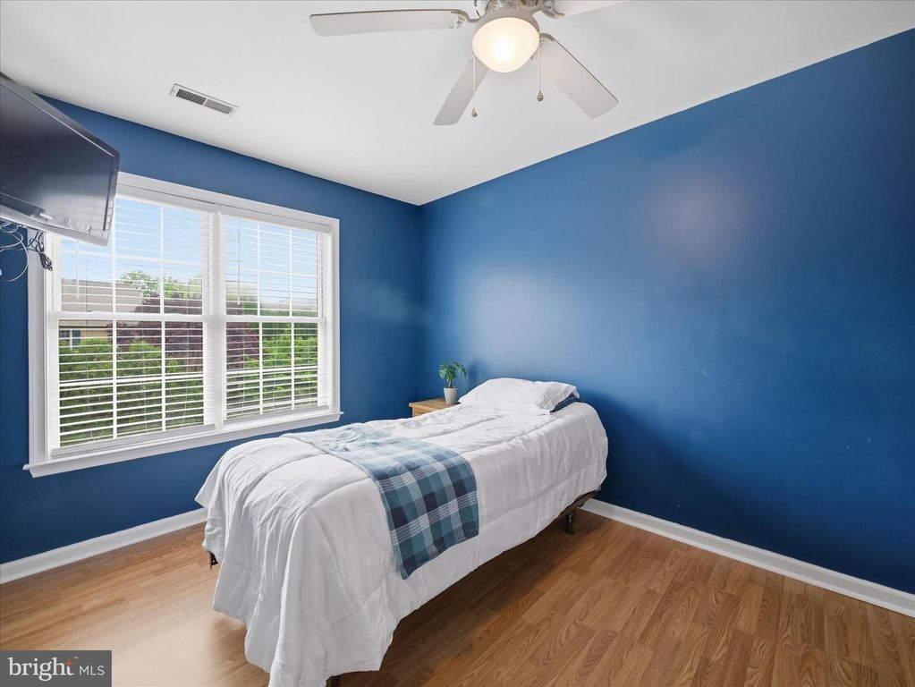 Image 13 of property listing at 1185 LINDSAY LN, Hagerstown, MD 21742