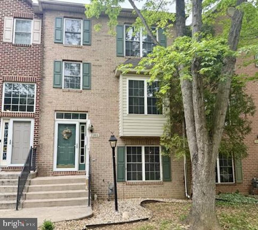 1185 LINDSAY LN, Hagerstown, MD 21742