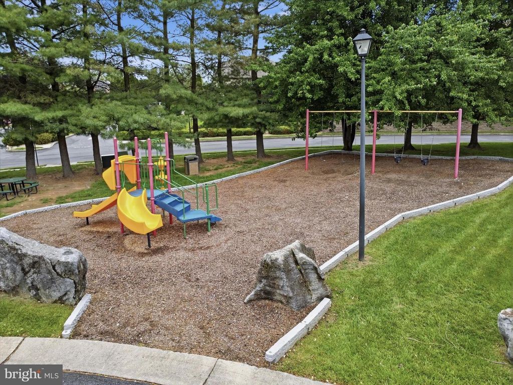 Image 34 of property listing at 1185 LINDSAY LN, Hagerstown, MD 21742