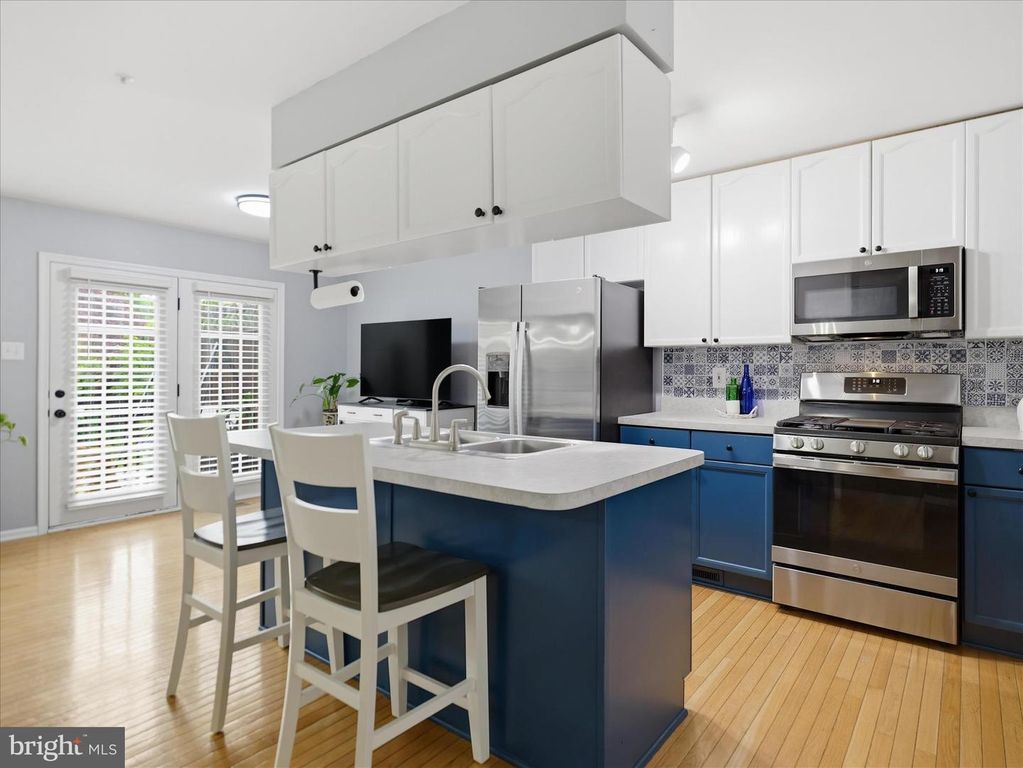 Image 5 of property listing at 1185 LINDSAY LN, Hagerstown, MD 21742