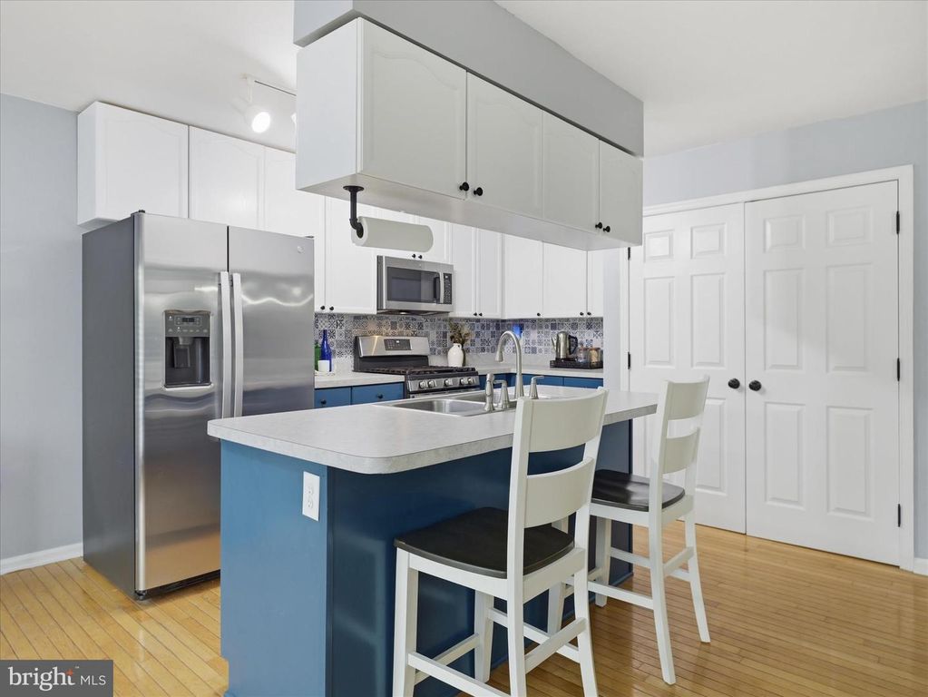 Image 6 of property listing at 1185 LINDSAY LN, Hagerstown, MD 21742