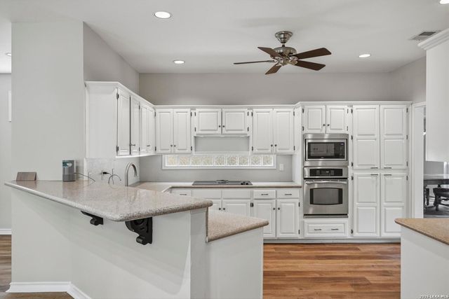 17207 FAWN CLOUD LN, San Antonio, TX 78248