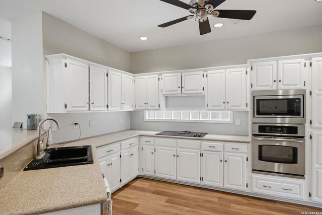 17207 FAWN CLOUD LN, San Antonio, TX 78248