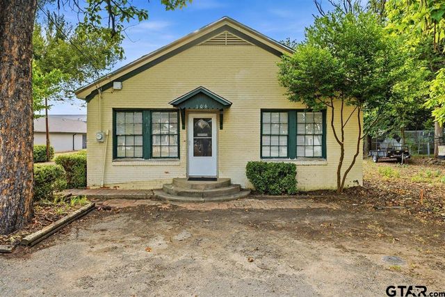 106 S College St, Lindale, TX 75771