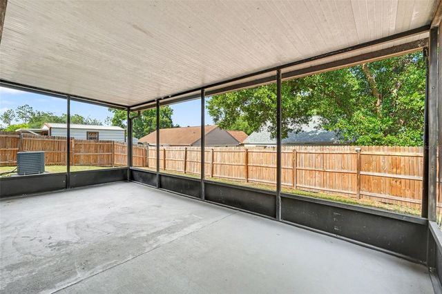 826 SUNRIDGE POINT DRIVE, Seffner, FL 33584