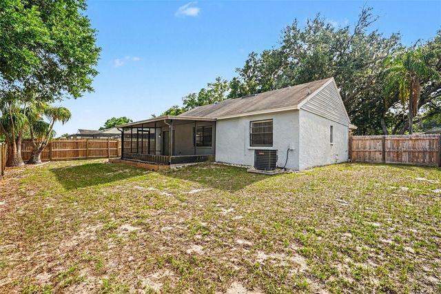 826 SUNRIDGE POINT DRIVE, Seffner, FL 33584