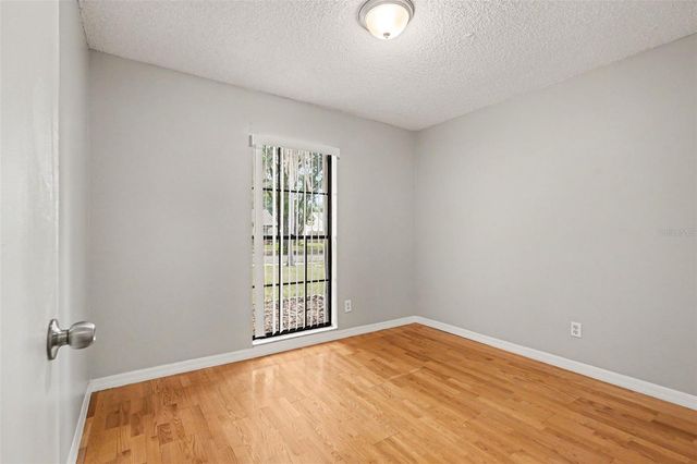 826 SUNRIDGE POINT DRIVE, Seffner, FL 33584