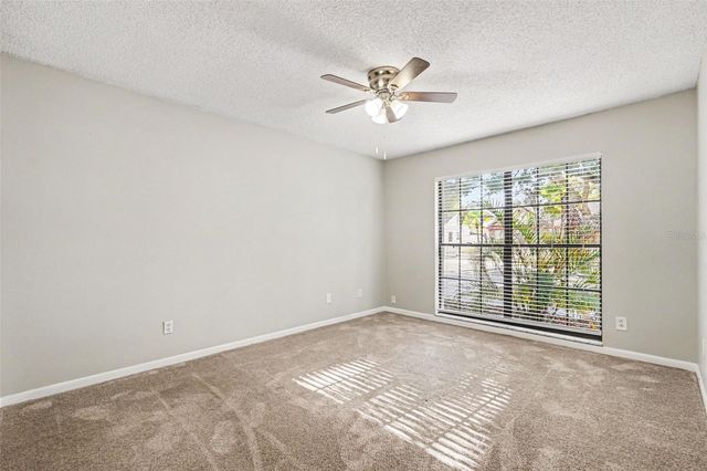 826 SUNRIDGE POINT DRIVE, Seffner, FL 33584