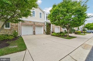 8893 SHINING OCEANS WAY #15, Columbia, MD 21045
