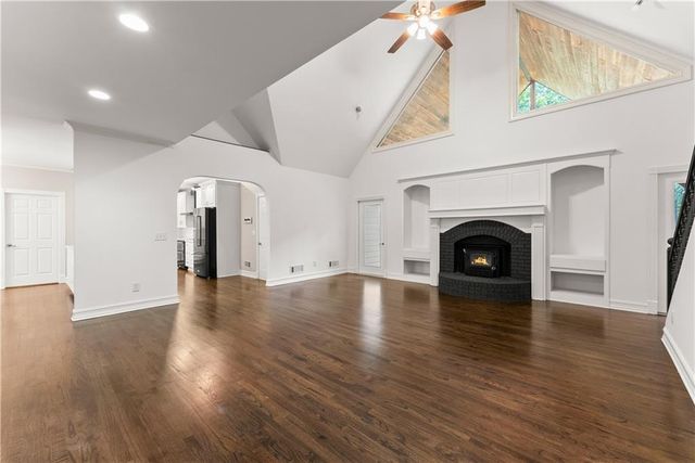 5094 Meadowbrook Circle, Suwanee, GA 30024