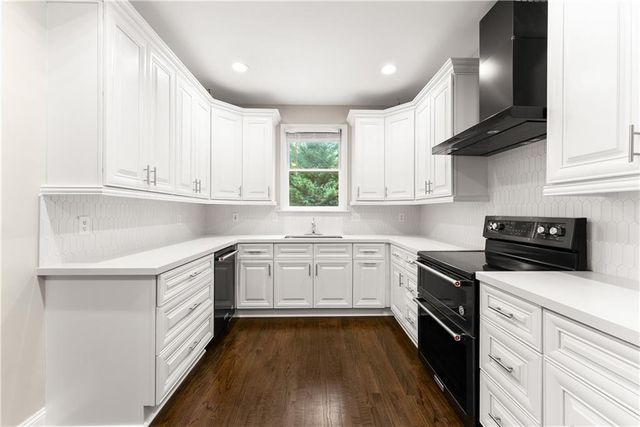 5094 Meadowbrook Circle, Suwanee, GA 30024