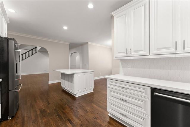 5094 Meadowbrook Circle, Suwanee, GA 30024