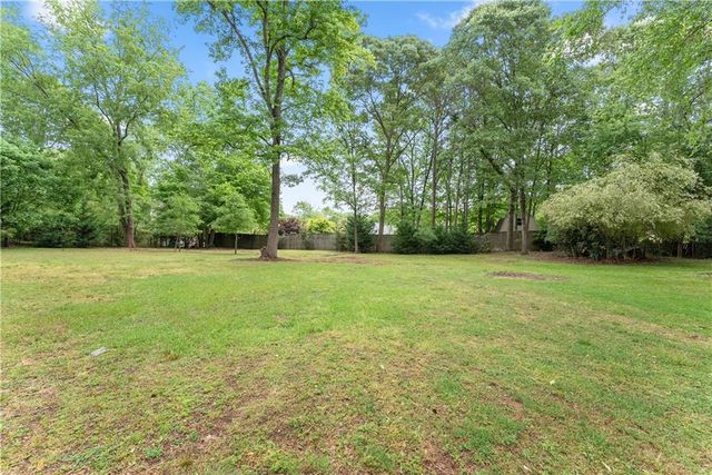 5094 Meadowbrook Circle, Suwanee, GA 30024