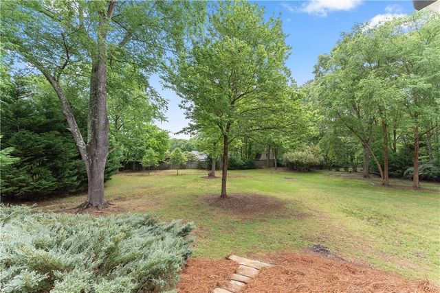5094 Meadowbrook Circle, Suwanee, GA 30024