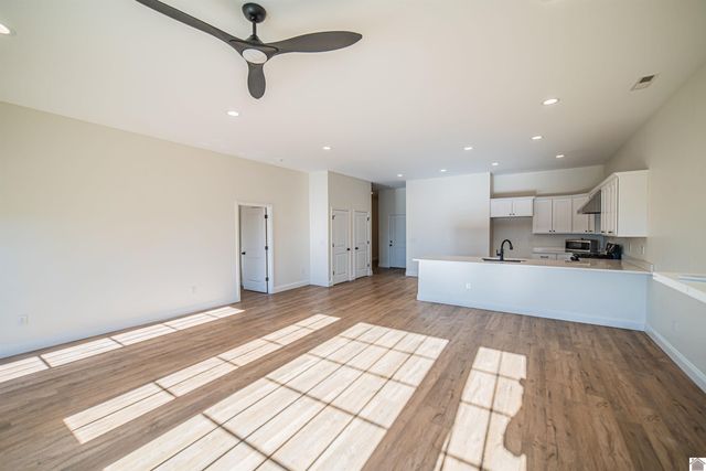 3226 Mallard Circle, Paducah, KY 42001