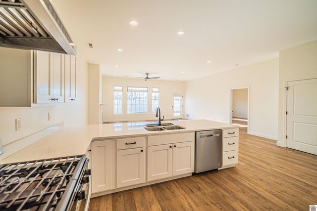 3226 Mallard Circle, Paducah, KY 42001