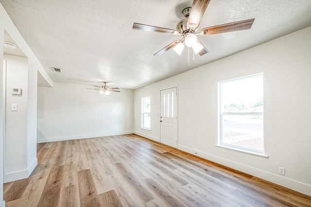 1651 5th Street, Clovis, CA 93611