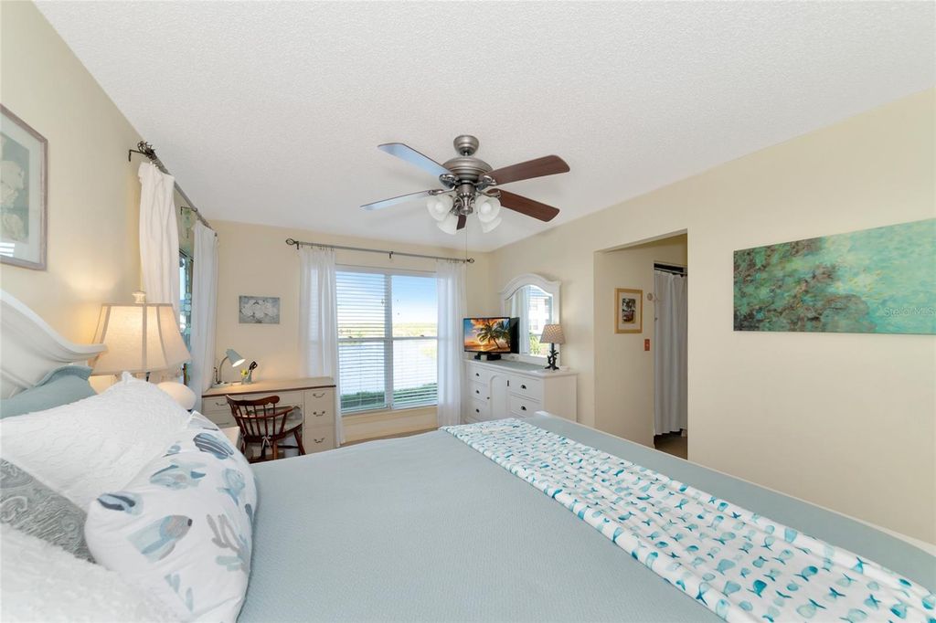 Image 23 of property listing at 839 AUDUBON DRIVE 839, Bradenton, FL 34209