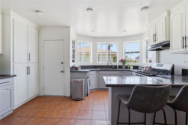 12239 Cedar Avenue, Hawthorne, CA 90250