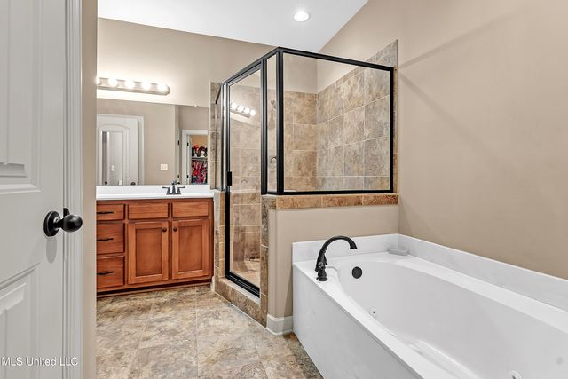 2633 Russum Drive, Southaven, MS 38672