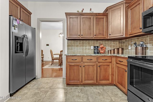 2633 Russum Drive, Southaven, MS 38672