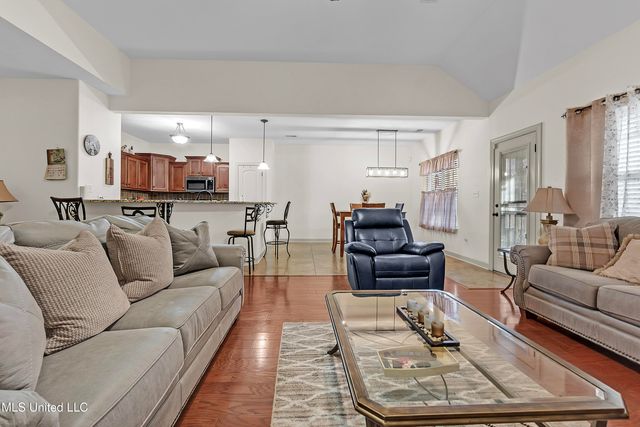 2633 Russum Drive, Southaven, MS 38672