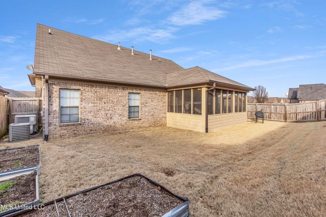 2633 Russum Drive, Southaven, MS 38672