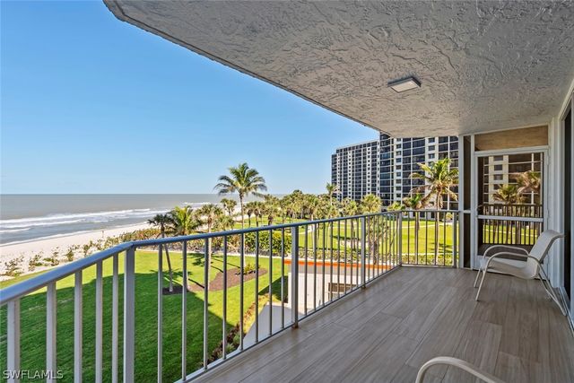 10701 Gulf Shore DR 402, Naples, FL 34108