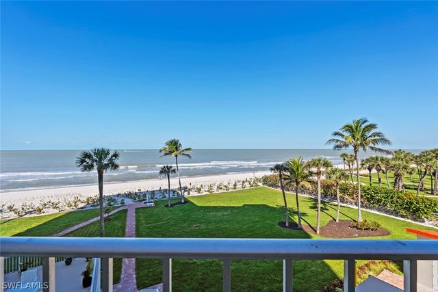 10701 Gulf Shore DR 402, Naples, FL 34108