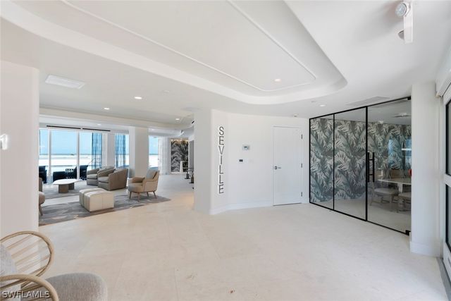 10701 Gulf Shore DR 402, Naples, FL 34108