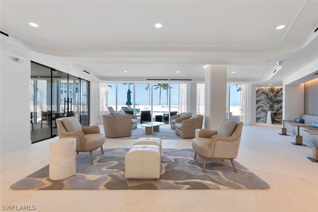 10701 Gulf Shore DR 402, Naples, FL 34108