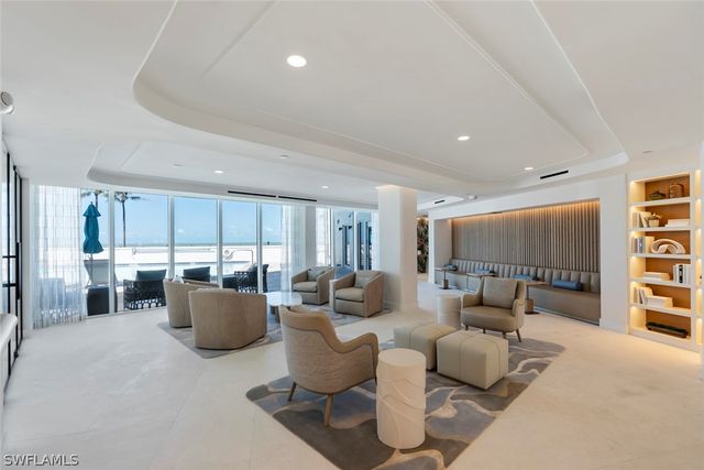 10701 Gulf Shore DR 402, Naples, FL 34108