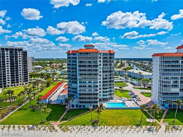 10701 Gulf Shore DR 402, Naples, FL 34108