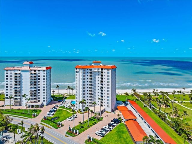 10701 Gulf Shore DR 402, Naples, FL 34108