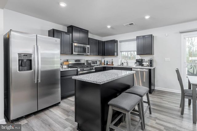 240 ROTHBERG DR, Williamstown, NJ 08094